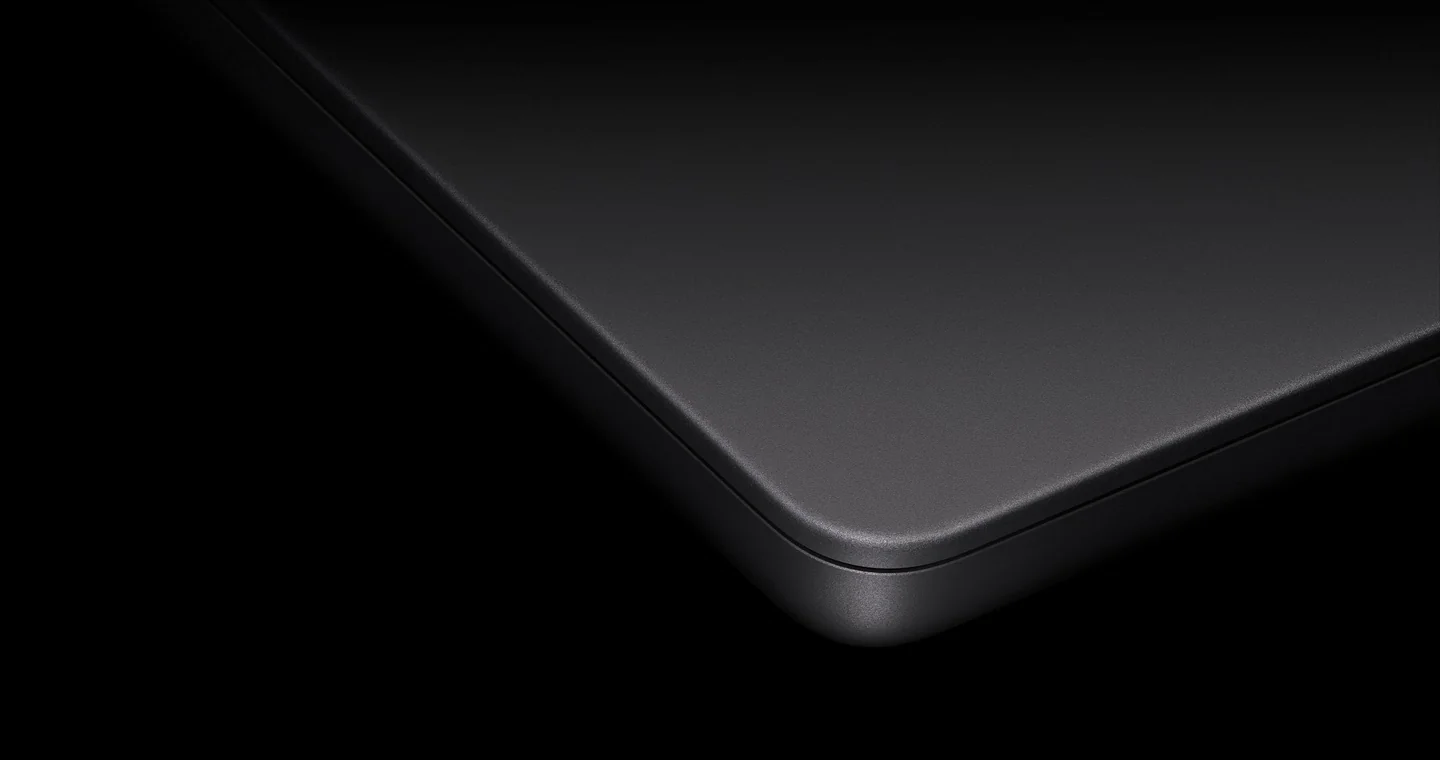 MacBook Pro 14 OLED M5 Pro 48/1TB Space Black — дизайн и цвет корпуса